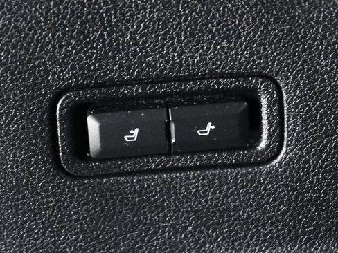 Used 2020 Lincoln Navigator Reserve w/ Equipment Group 208A Reserve RWD image 12