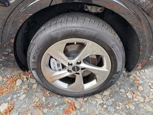 Used 2026 Genesis GV70 2.5T Advanced image 6