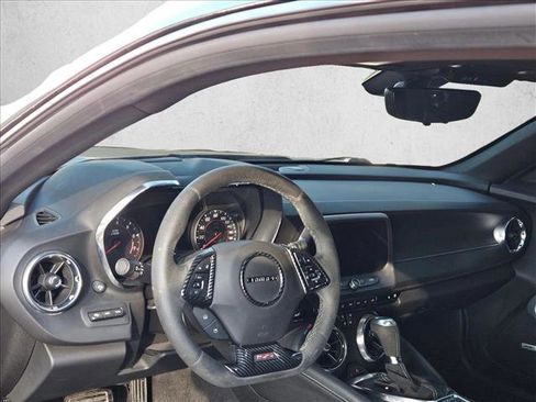 Used 2021 Chevrolet Camaro SS image 9