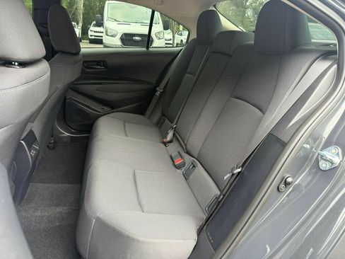Used 2026 Toyota Corolla LE FWD image 7