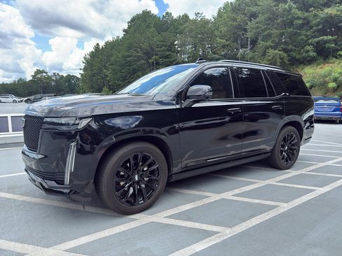 Used 2023 Cadillac Escalade Sport w/ LPO, ONYX Package AWD/4WD image 1