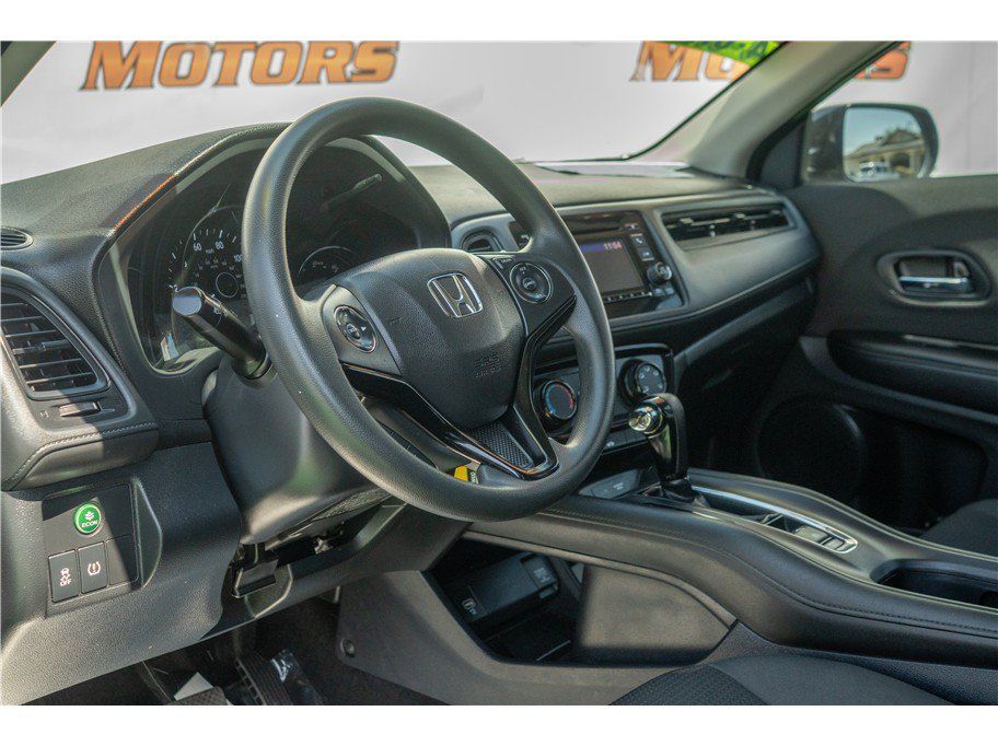 Used 2020 Honda HR-V LX image 29
