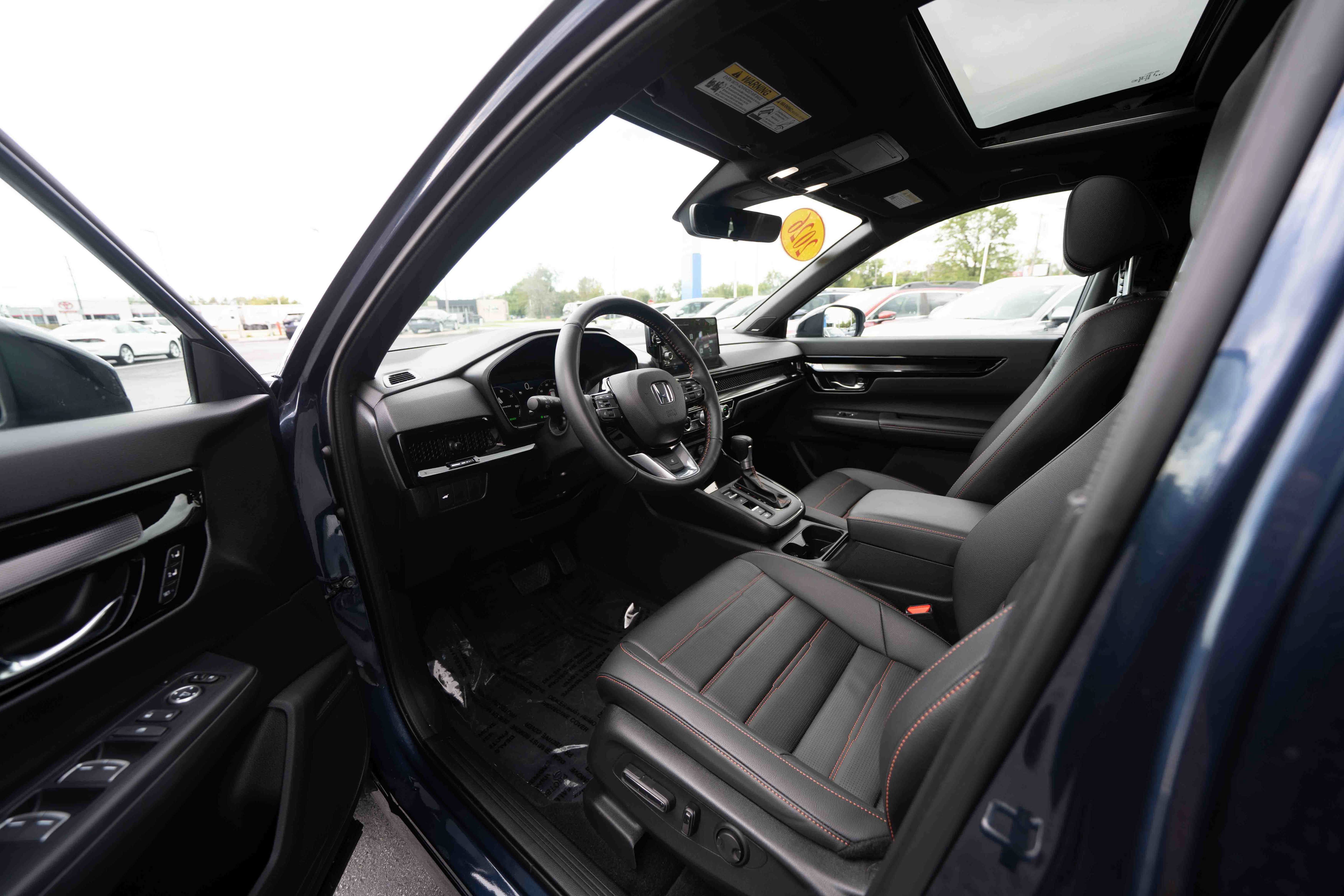 Used 2026 Honda CR-V Sport Touring image 8