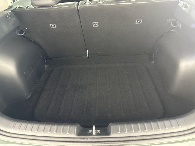 Used 2023 Kia Niro EX Touring FWD image 23