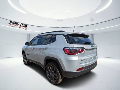 New 2026 Jeep Compass Latitude AWD/4WD image 5