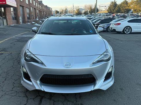 Used 2013 Scion FR-S image 2