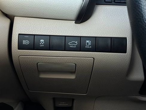 Used 2022 Toyota Camry LE FWD image 26