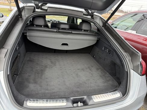 Used 2025 Mercedes-Benz GLC 300 4MATIC image 27