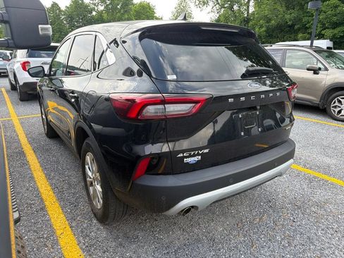 Used 2023 Ford Escape Active w/ Tech Pack #2 AWD/4WD image 4