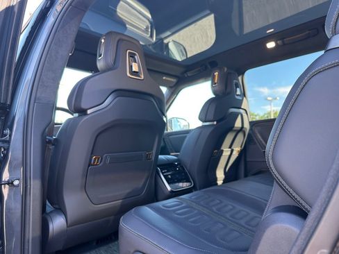 Used 2023 Rivian R1S Adventure AWD/4WD image 18