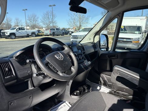 Used 2018 RAM ProMaster 3500 FWD image 9