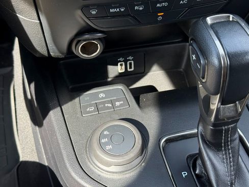 Used 2019 Ford Ranger XLT w/ Equipment Group 301A Mid image 29