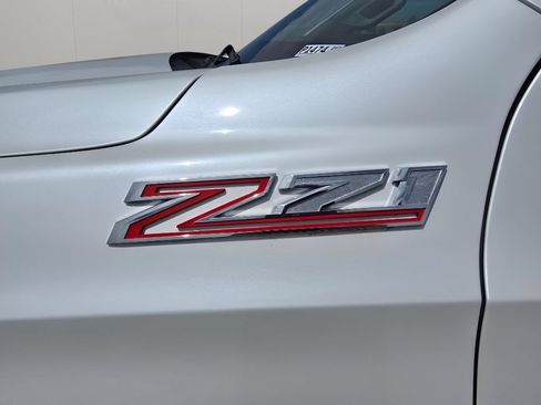Used 2025 Chevrolet Suburban Z71 AWD/4WD image 30