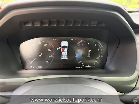 Used 2020 Volvo XC90 T6 Momentum w/ Protection Package image 5