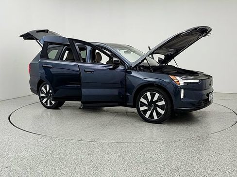 New 2026 Volvo EX90 Plus AWD/4WD image 10