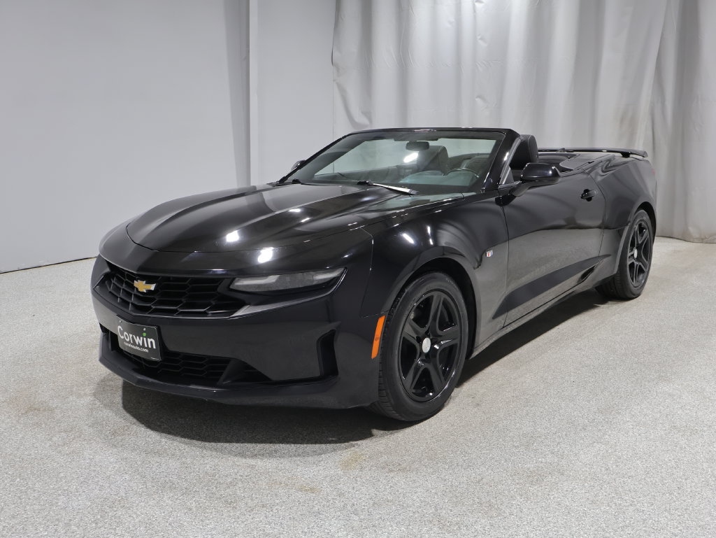 Used 2023 Chevrolet Camaro LT RWD image 14