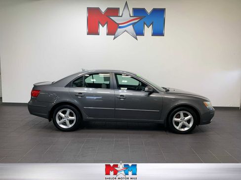 Used 2010 Hyundai Sonata SE image 1