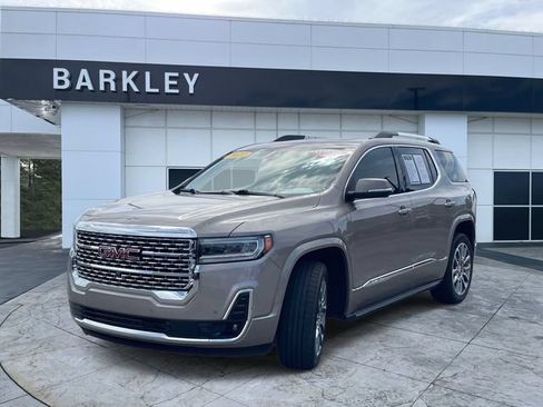 Certified 2022 GMC Acadia Denali w/ Denali Ultimate Package AWD/4WD image 7