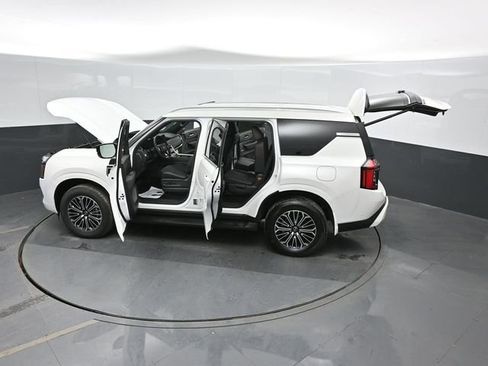 New 2025 Nissan Armada SL w/ Captain's Chari Seat Package image 69