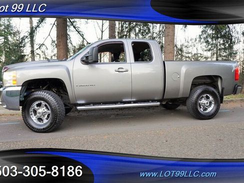 Used 2008 Chevrolet Silverado 2500 LTZ w/ Suspension Package, Off-Road AWD/4WD image 5
