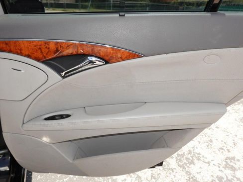 Used 2006 Mercedes-Benz E 350 Sedan image 25