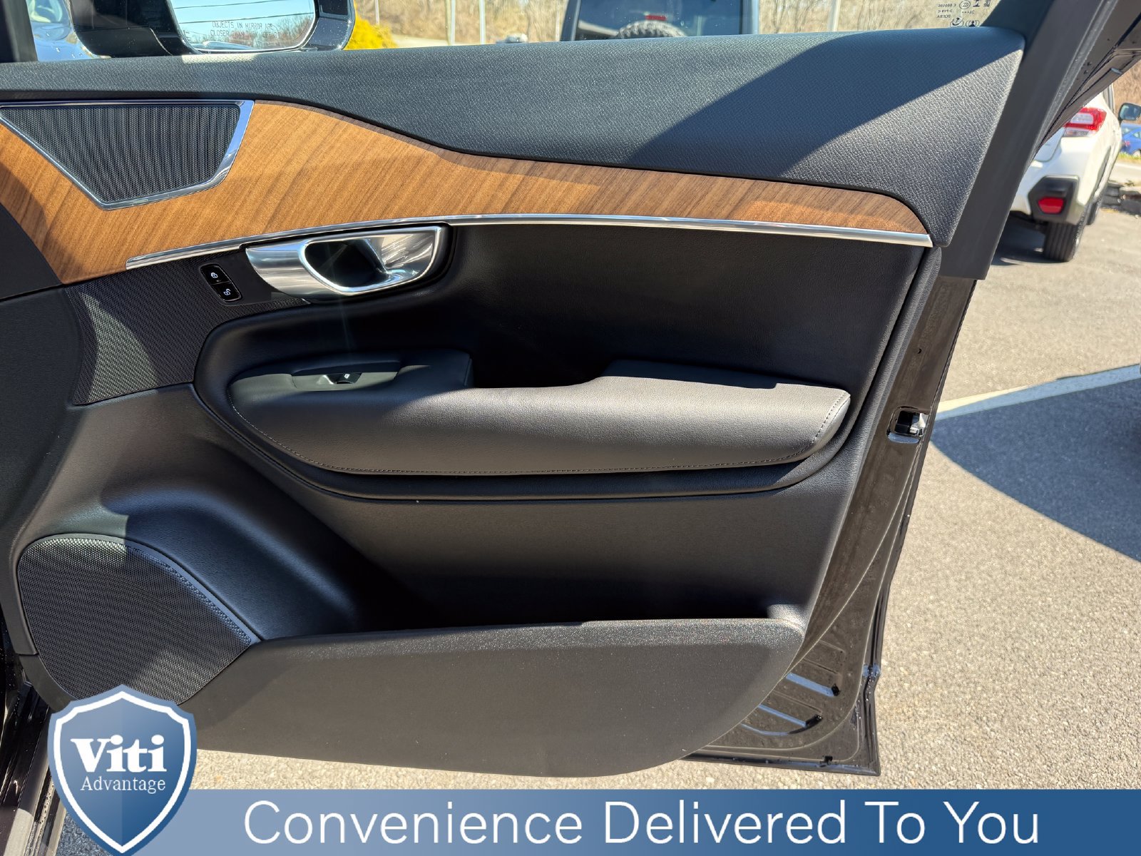 Certified 2025 Volvo XC90 B6 Plus w/ Protection Package Premier AWD/4WD image 29