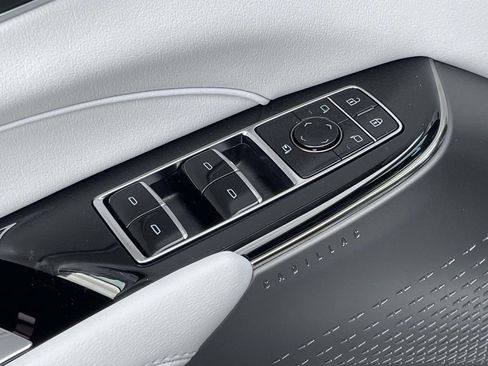 New 2026 Cadillac Lyriq Sport image 17