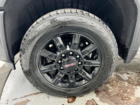 Used 2024 GMC Sierra 2500 AT4 w/ AT4 Premium Plus Package AWD/4WD image 28