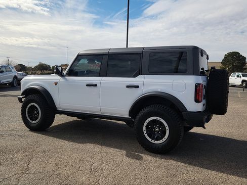 Certified 2024 Ford Bronco Badlands image 4