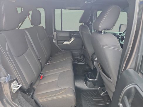 Used 2017 Jeep Wrangler Unlimited Sahara w/ Max Tow Package image 47