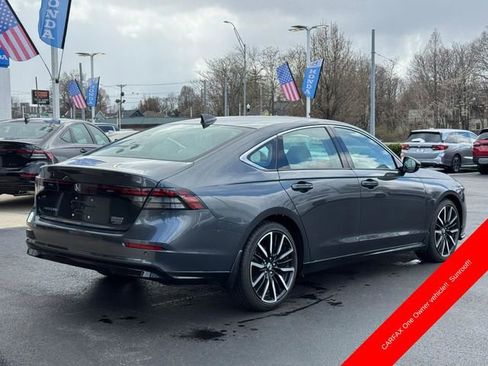 Used 2024 Honda Accord Touring image 3
