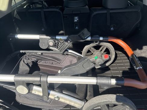 Used 2023 Genesis GV80 2.5T w/ Prestige Package image 13