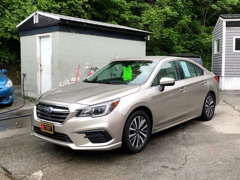 Used 2019 Subaru Legacy 2.5i Premium image 2