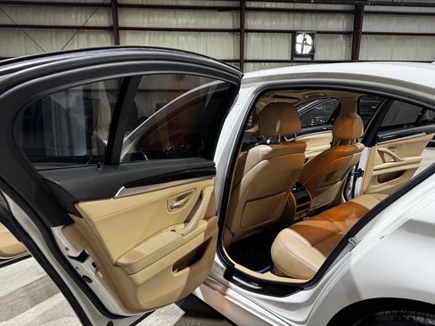 Used 2014 BMW 535i xDrive xDrive image 16