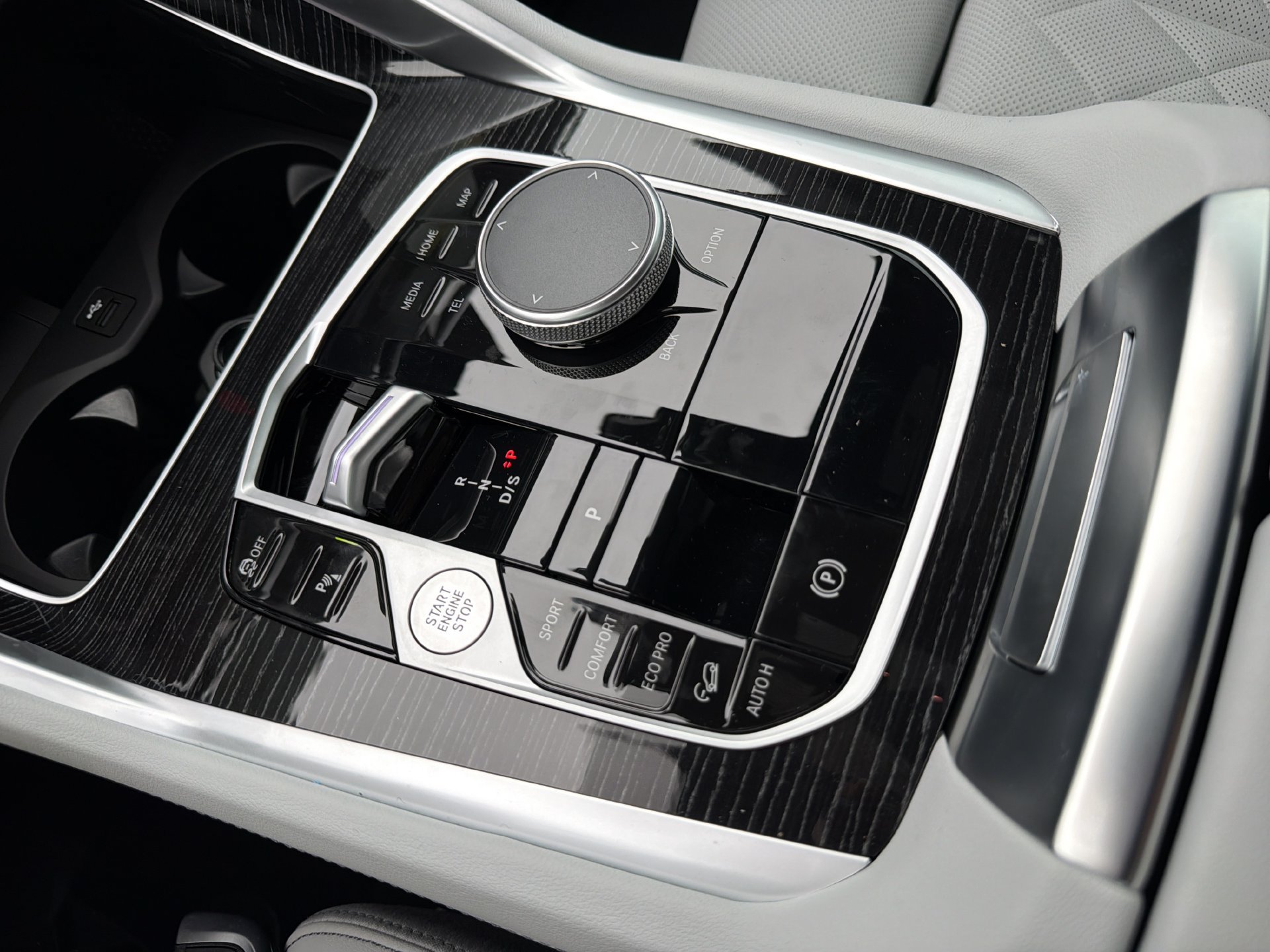New 2027 BMW X6 xDrive40i AWD/4WD image 36