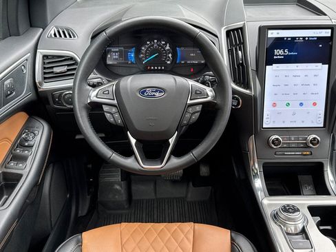 Certified 2024 Ford Edge Titanium w/ Titanium Elite Package image 11