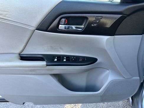 Used 2013 Honda Accord EX-L image 16