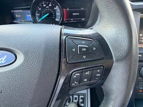 Used 2016 Ford Explorer XLT w/ Equipment Group 202A FWD image 23