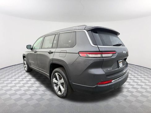 Used 2022 Jeep Grand Cherokee L Limited AWD/4WD image 7