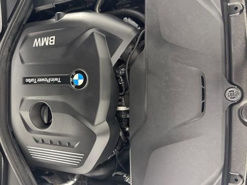 Used 2017 BMW 330i xDrive Sedan AWD/4WD image 12