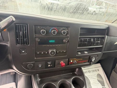 Used 2013 GMC Savana 2500 RWD image 21