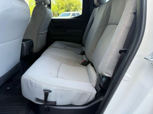 Used 2024 Toyota Tacoma SR5 AWD/4WD image 5