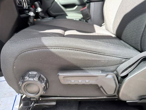 Used 2023 Jeep Wrangler Sport S image 13