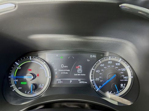 Used 2020 Toyota Highlander Limited image 17