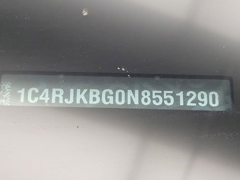 Used 2022 Jeep Grand Cherokee L Limited image 33