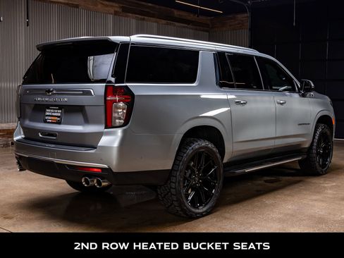 Used 2024 Chevrolet Suburban High Country w/ Advanced Technology Package AWD/4WD image 10