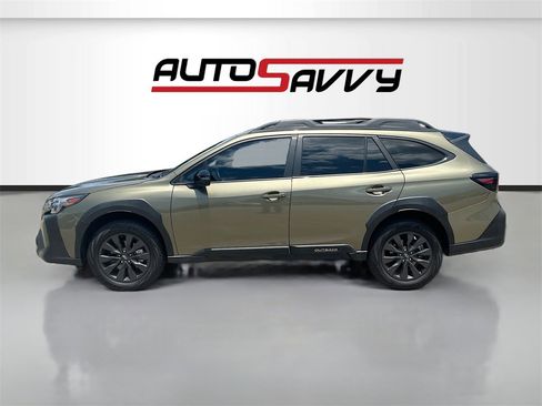 Used 2025 Subaru Outback Onyx Edition image 4