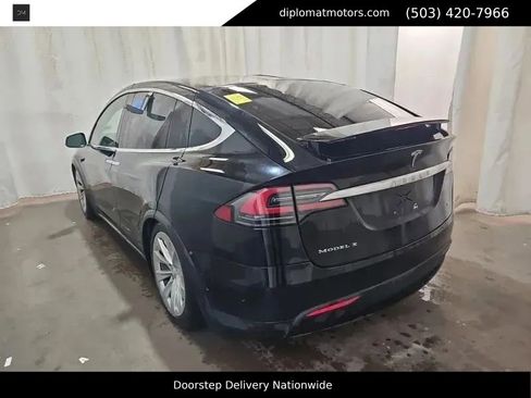 Used 2017 Tesla Model X 100D AWD/4WD image 4