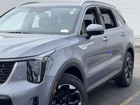 New 2025 Kia Sorento S image 36