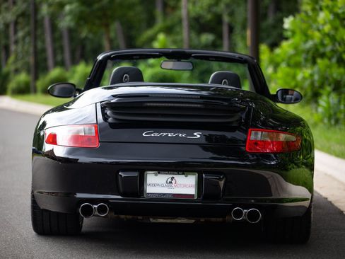 Used 2005 Porsche 911 Carrera S image 14